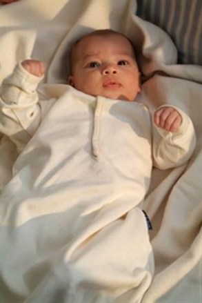 بريطانيا: اتهام رجل وامرأة بمحاولة اغتصاب «رضيعة»!